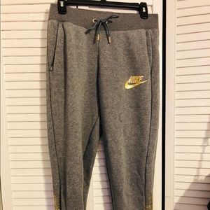 Grey Nike Sweatpants | size S